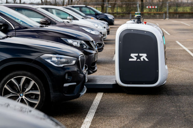 Robô manobrista estaciona carros em aeroportos da Europa - Fotos - R7  Tecnologia e Ciência