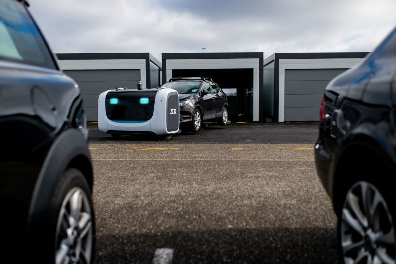 Robô manobrista estaciona carros em aeroportos da Europa - Fotos - R7  Tecnologia e Ciência