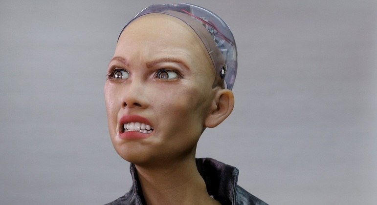 Robôs devem ter aparência humana ou não? - BBC News Brasil