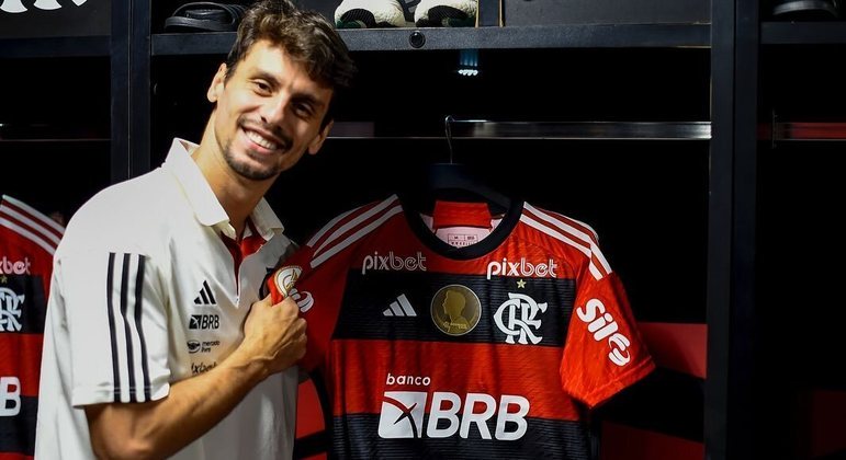 RIVER ADMITE VENDER DE LA CRUZ! ZAGUEIRO DA SELEÇÃO URUGUAIA NO