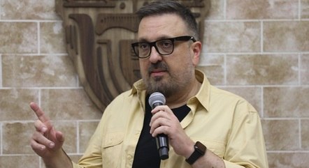 Rodrigo Carelli, hoje, no "Programa de Todos os Programas"