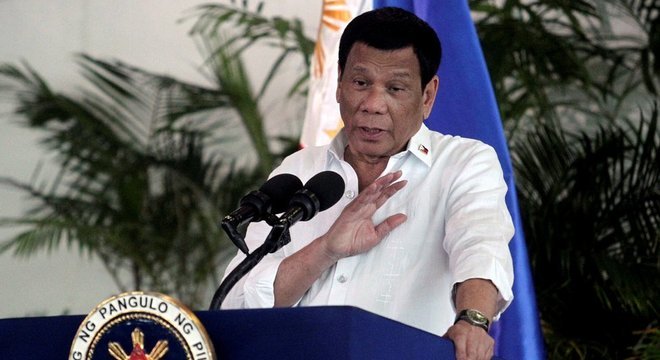 Conhecido por suas declarações fortes, o presidente filipino Rodrigo Duterte disse em abril: "Vamos declarar guerra ao Canadá"