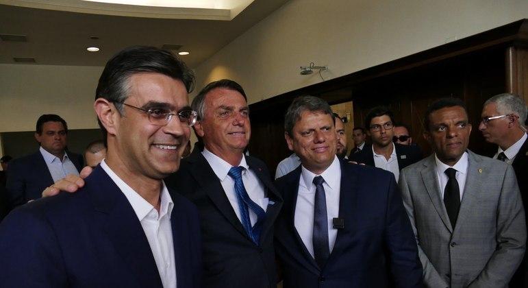 Rodrigo Garcia: substituições vêm 24h depois do alinhamento com reeleição de Bolsonaro. 