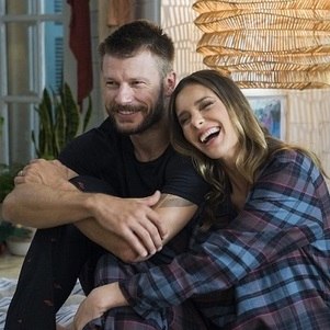 Rodrigo Hilbert e Fernanda Lima, ele longe das novelas, e ela, da TV
