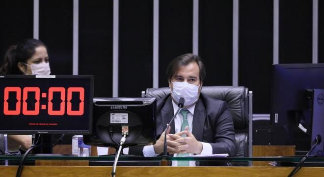 O presidente da Câmara, Rodrigo Maia, em sessão remota 