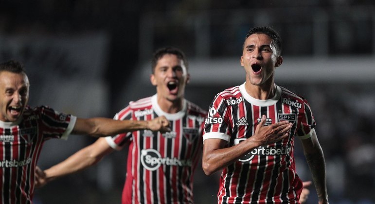 Decisivo em clássicos, Nestor cresce na reta final do Paulistão - Futebol -  R7 Campeonato Paulista