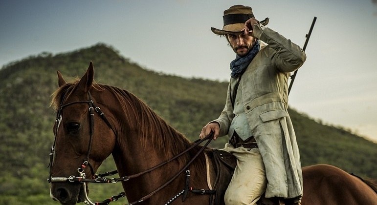 Rodrigo Santoro “virou” Antonio Fagundes em “Velho Chico” 