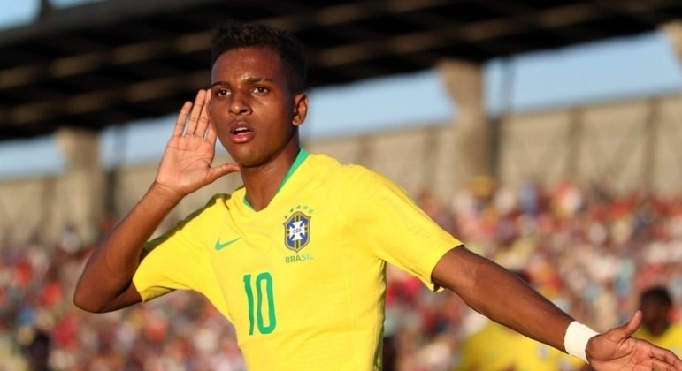 22 anos, no auge de sua forma física. Rodrygo será moldado para substituir Neymar na Copa de 2026
