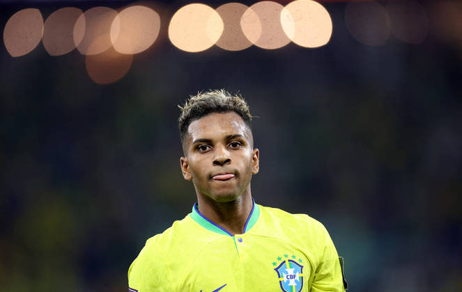 Rodrygo foi um dos destaques da seleção. Apesar de começar no banco, foi um dos trunfos do Brasil nesta Copa. No próximo Mundial, o atacante terá 25 anos e promete brilhar ainda mais na seleção brasileira