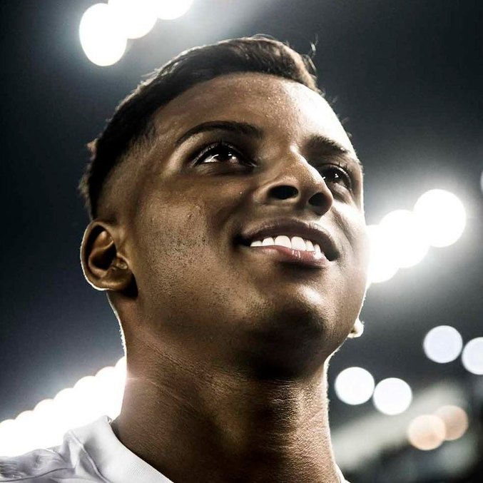 Rodrygo está em Santos após conquista da Liga dos Campeões pelo Real Madrid
