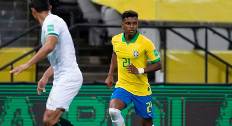 RODRYGO - Visto com bons olhos por Tite, é outra opção de ataque que pode aparecer na lista.