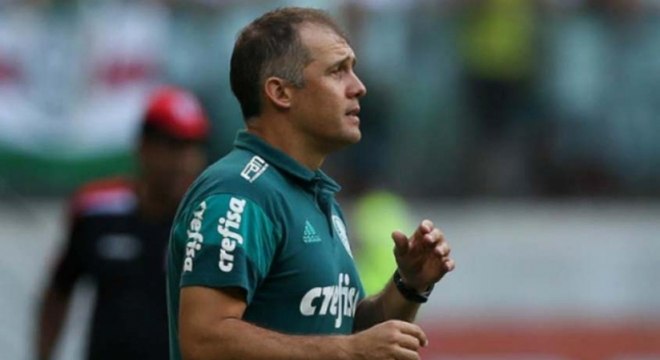 Eduardo Baptista: Começou a carreira como treinador no Sport, em 2014 e ficou até 2015, quando foi para o Fluminense. Em 2017, ele teve passagens por Palmeiras e Atlético-PR. (Foto: Ag. Palmeiras)