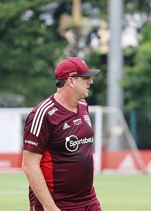 Rogério Ceni treinando o São Paulo