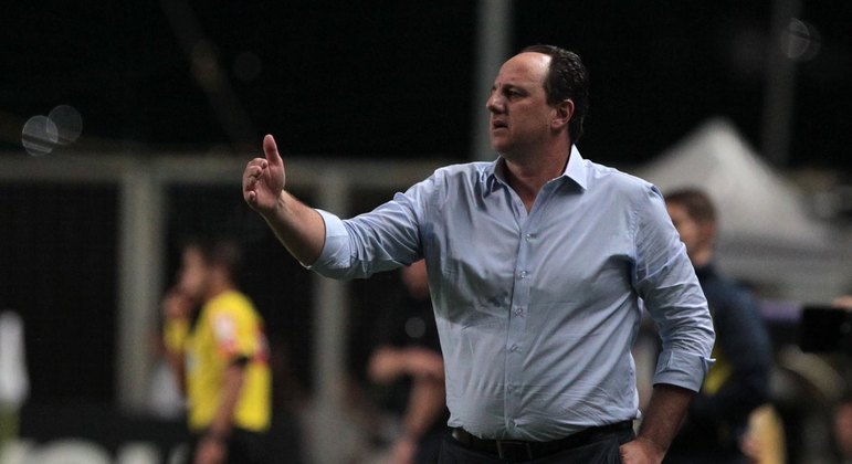 Rogério Ceni em confronto contra o América-MG