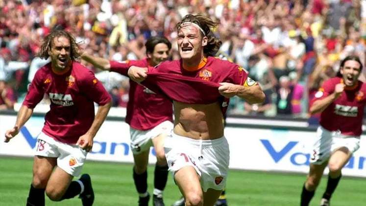 ROMA (ITA): está há 22 anos sem vencer a Serie A, desde 2001.
