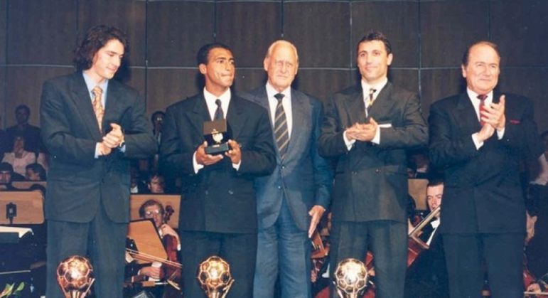 Romário (1994) – Clube que defendia: Barcelona – Segundo e terceiro colocados: Hristo Stoichkov e Roberto Baggio