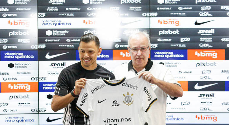 Luxemburgo quer Romero fora do Corinthians. Assim como Cantillo