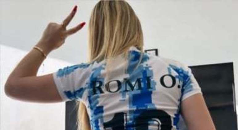 Romina Ortega posta foto para apoiar seleção da Argentina