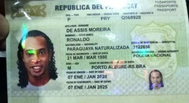 Ronaldinho Gaúcho ou Ronaldinho Paraguaio? O passaporte falsificado