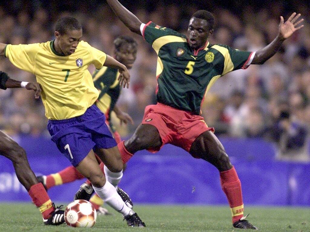 Luxemburgo tinha um time forte em Sidney. Ronaldinho era a grande estrela. Fracasso contra Camarões