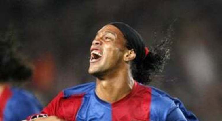 Ronaldinho Gaúcho - 18 gols em 47 jogos.