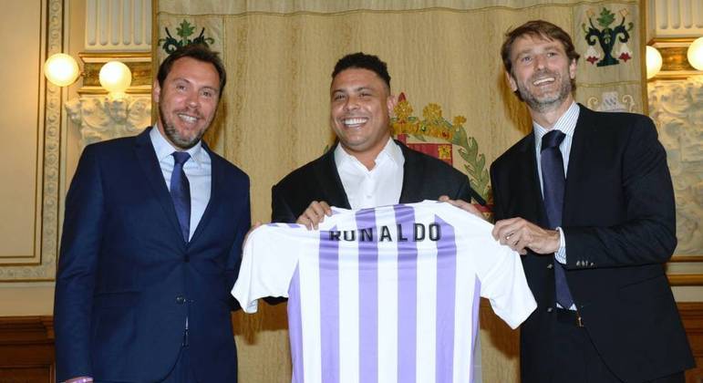 Ronaldo, além do Cruzeiro, o principal acionista do Valladolid, da Espanha. Três anos de gestão