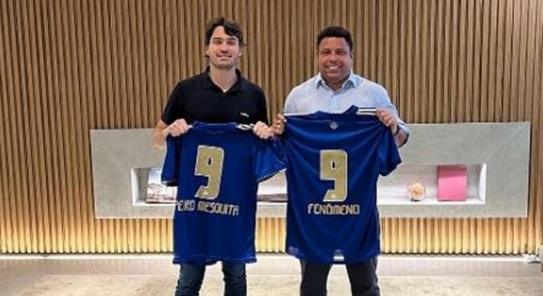 Ronaldo - Dono de 90% das ações do Cruzeiro
