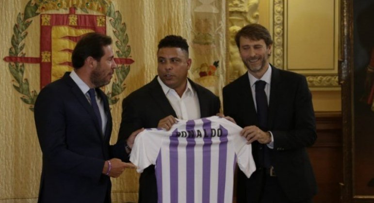 Ronaldo - Dono do Real Valladolid (Espanha)