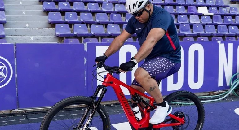 Ronaldo se propôs a fazer trajeto de bicicleta em caso de acesso do Valladolid