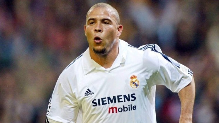 Ronaldo - Saiu da Inter de Milão para o Real Madrid em 2002 - Valor: 45 milhões de euros