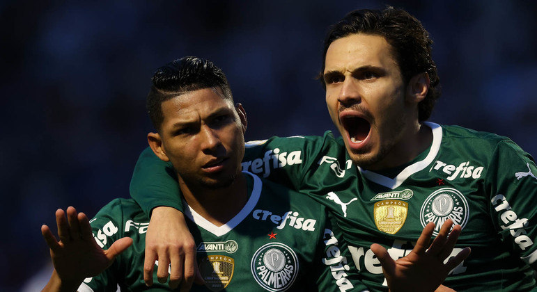 Com Rony e Raphael Veiga, o Palmeiras foi outro. Pena que foi pouco tempo. Desperdiçou a vitória