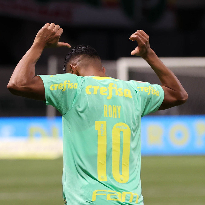 Rony comemora o gol marcado na vitória do Palmeiras sobre o Juventude no Allianz