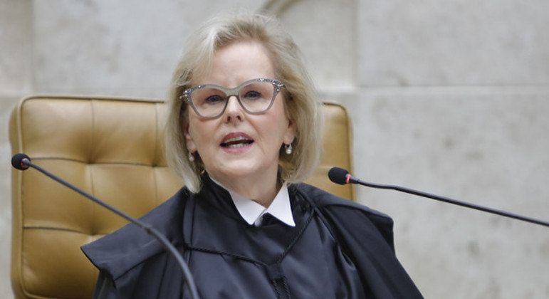 A presidente do STF, Rosa Weber, durante sessão da Corte