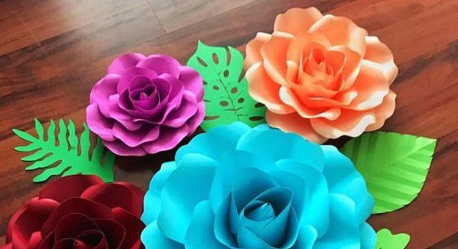 rosas de papel - centro de mesa de rosas de papel 