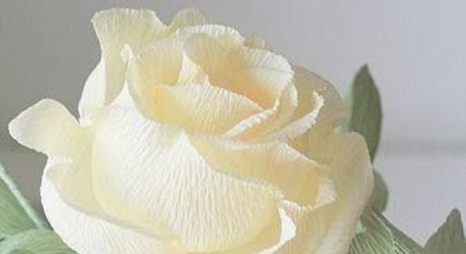 rosas de papel - rosas brancas de papel crepom 