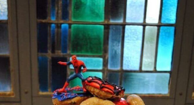 rosquinhas decoradas para festa infantil do homem aranha