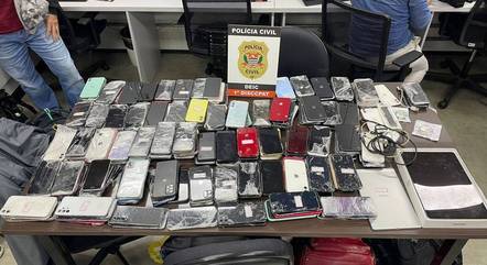 320 celulares foram apreendidos com o guineense