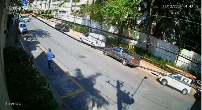 Suspeito é flagrado ao fugir da casa da vítima em Diadema