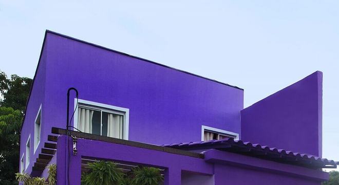 roxo como cores para pinta casa