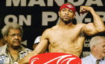 Jones Jr. foi campeão do mundo em quatro categorias diferentes: médios, super médios, leves e pesados. Em 2003, chegou a negar uma luta contra Mike Tyson, quando receberia 40 milhões de dólares, mais ganhos com venda do pay-per-view