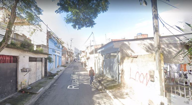 Mulher foi morta em casa, na rua da Terra Portucalense, no Capão Redondo