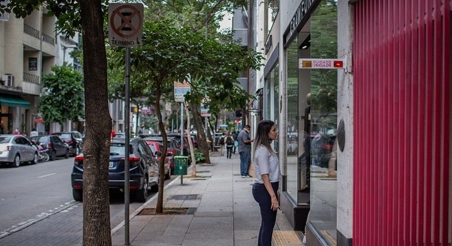 Rua Oscar Freire, centro de compras no Jardim Paulista