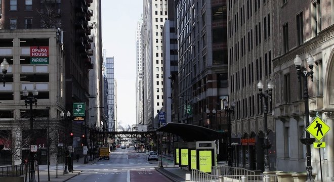 Em Chicago, morte de pacientes negros relacionadas ao coronavírus é desproporcional ao tamanho da população negra