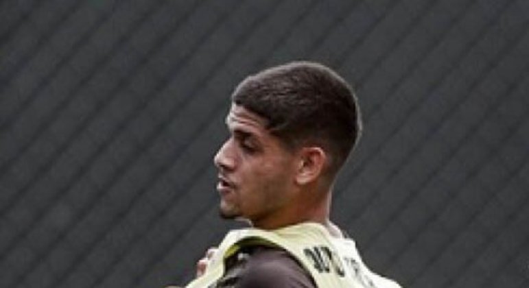 Rubens (Atlético-MG) - Meia de 20 anos, artilheiro das categorias de base do Galo em 2021, chegou a ser relacionado pelo técnico Cuca entre os profissionais.