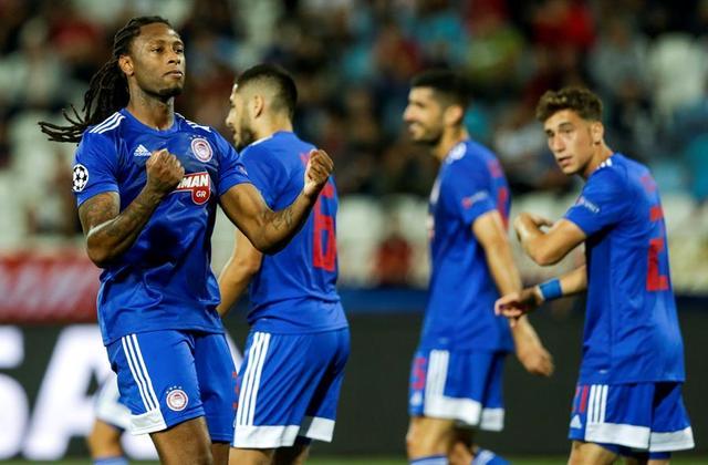 Depois da suposta agressão sofrida à porta de casa, o Olympiakos saiu em defesa de seu jogador e emitiu uma nota. 'O Olympiakos condena inequivocamente o ataque de ontem à noite contra Semedo. De certeza que as autoridades farão o possível para punir quem está a se esconder por trás dessa ação covarde”, disse o clube no comunicado