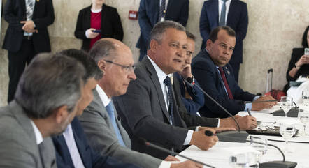 Rui Costa se reuniu com governadores no DF