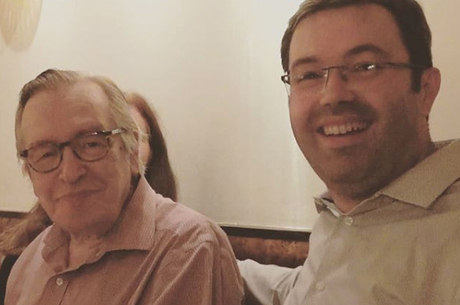 Entrevista com Olavo: mais de um milhão de views