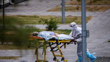 Rússia descarta confinamento, apesar do 4º recorde de mortes 