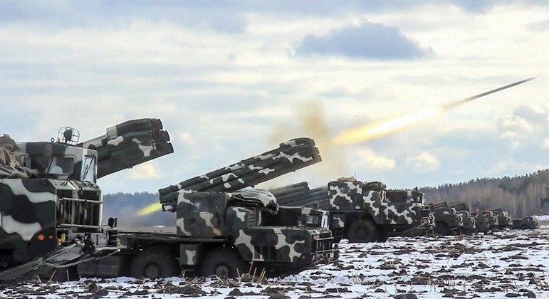 Lançamento durante exercícios conjuntos das forças armadas da Rússia e de Belarus