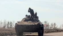 Soldados russos se rendem e sabotam veículos, diz funcionário do Pentágono